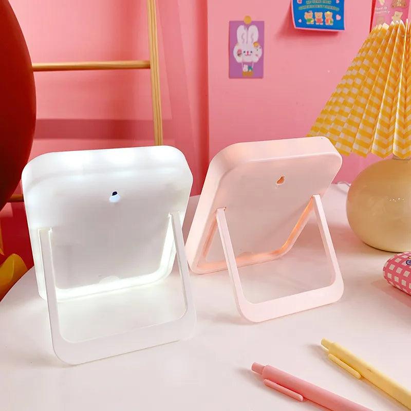 Espejo LED portátil recargable para maquillaje.